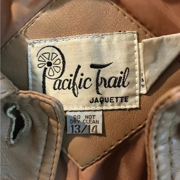 Vintage 1960’-1970’s pleather Pacific Trail Jaquette. - Picture 2 of 10